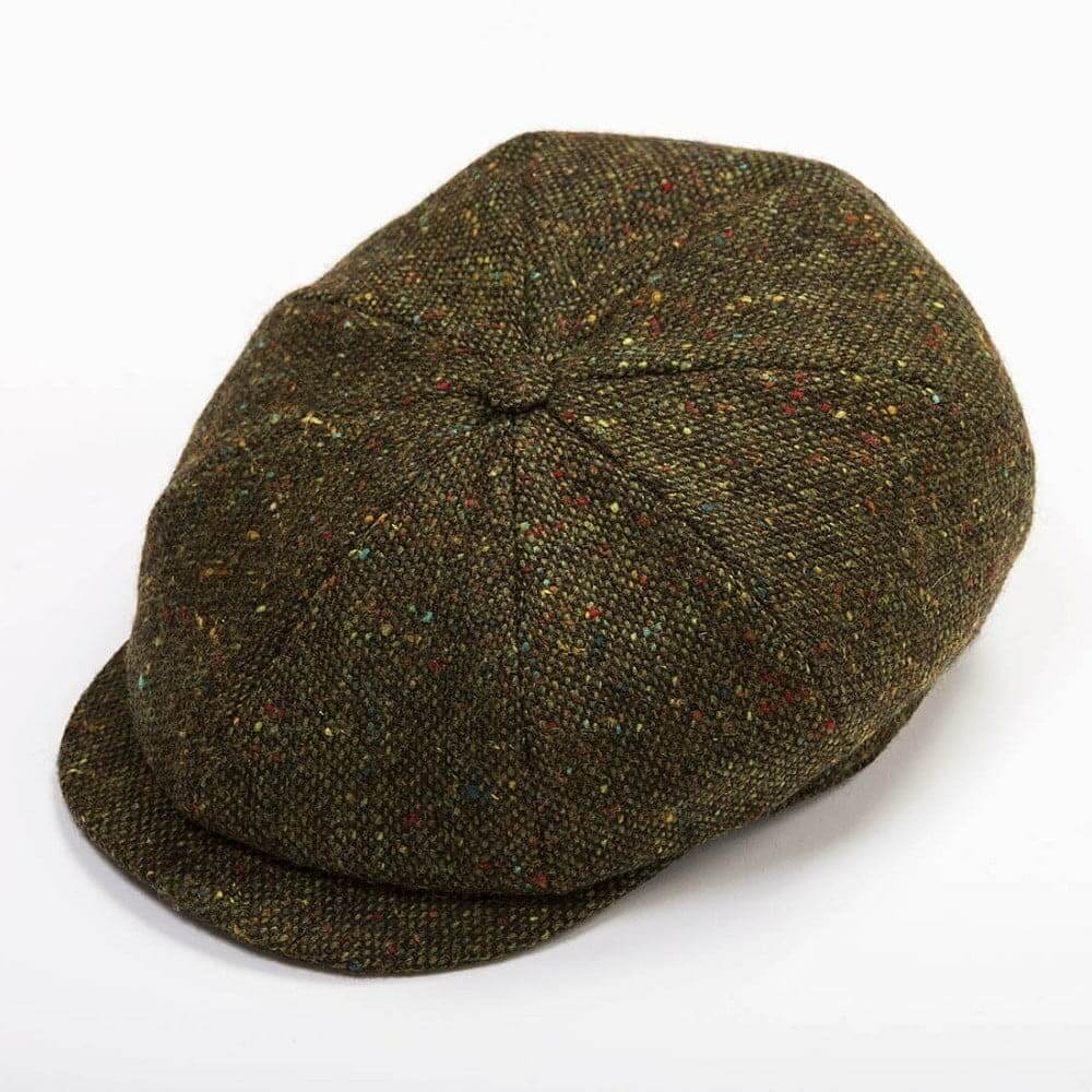 Eight Piece Newsboy Cap Donegal Tweed in Green Brown