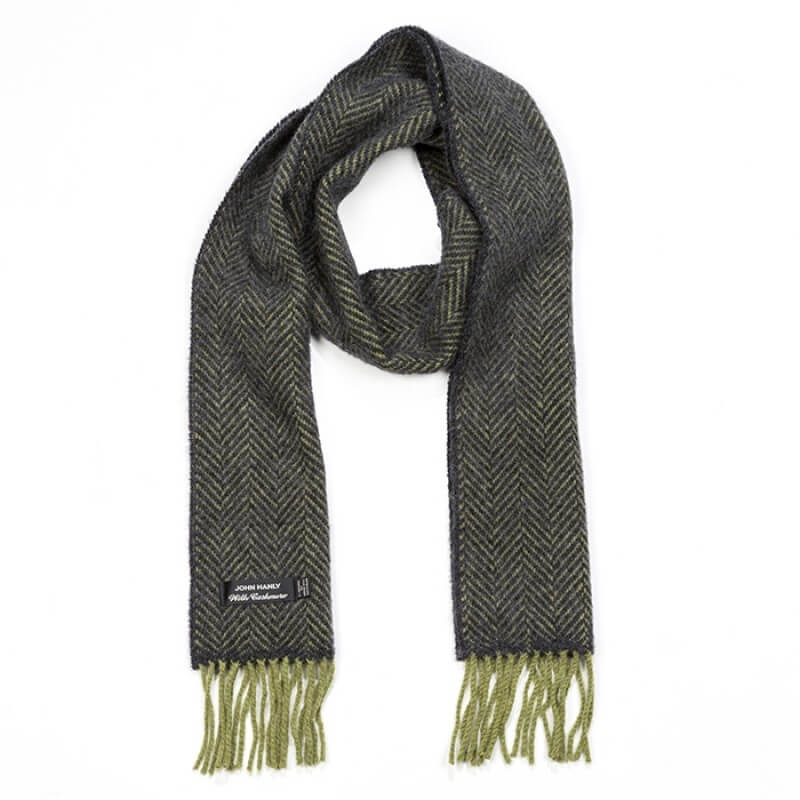 warmer Schal aus Merino-Wolle grün 2411